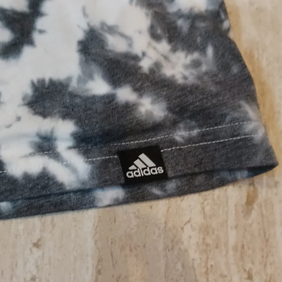 ADIDAS The Go-To Performance Tank Top - Picture 2 of 6